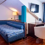 & Hotel