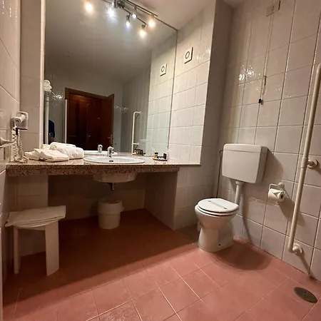Hotel &