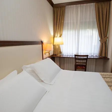 & Hotel