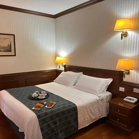 Hotel &