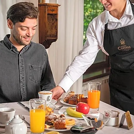 Hotel Corona מלון פסקאסרולי