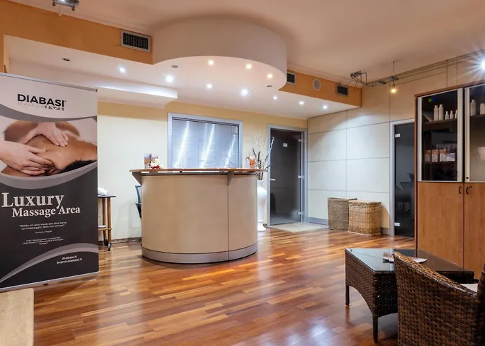 Отель & Пескассероли