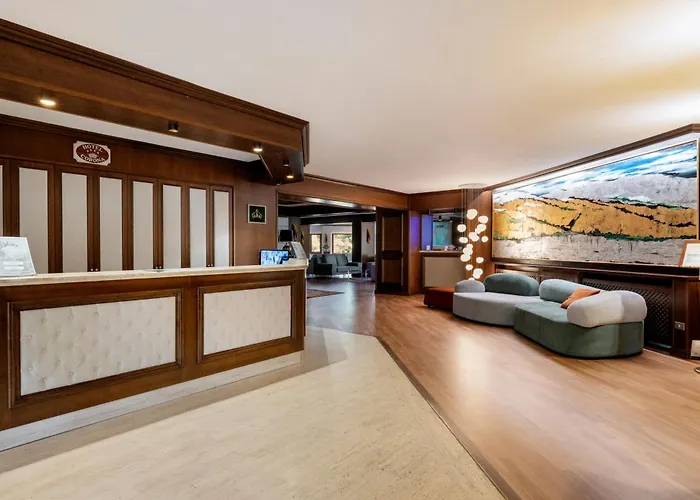 & Отель Пескассероли